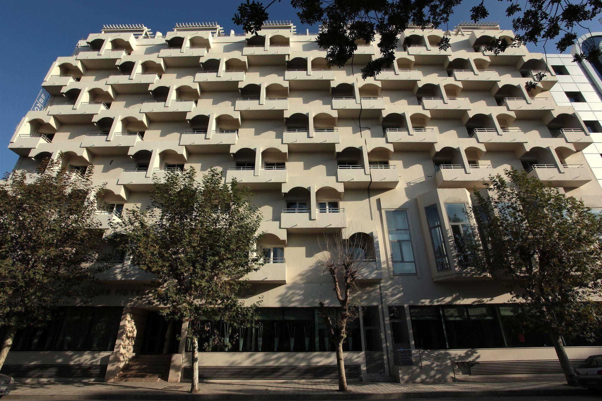 Ambassadeurs Hotel Tunis Eksteriør billede